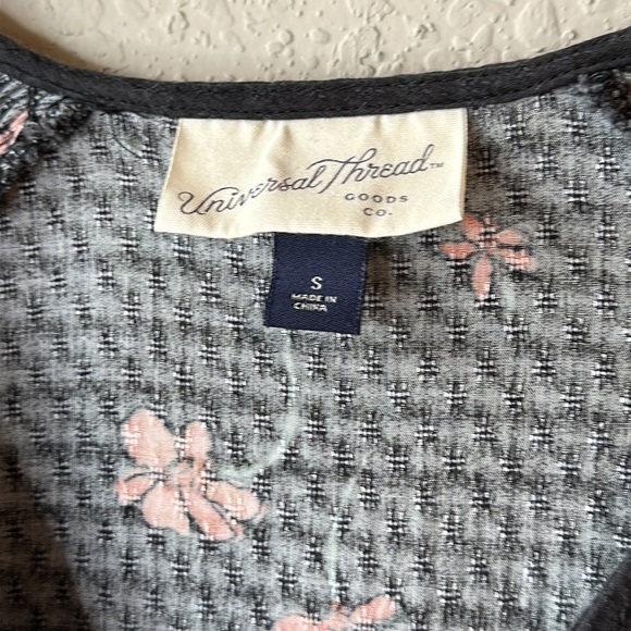 Universal Thread Floral Wrap Mini Dress Size Small - Picture 12 of 16